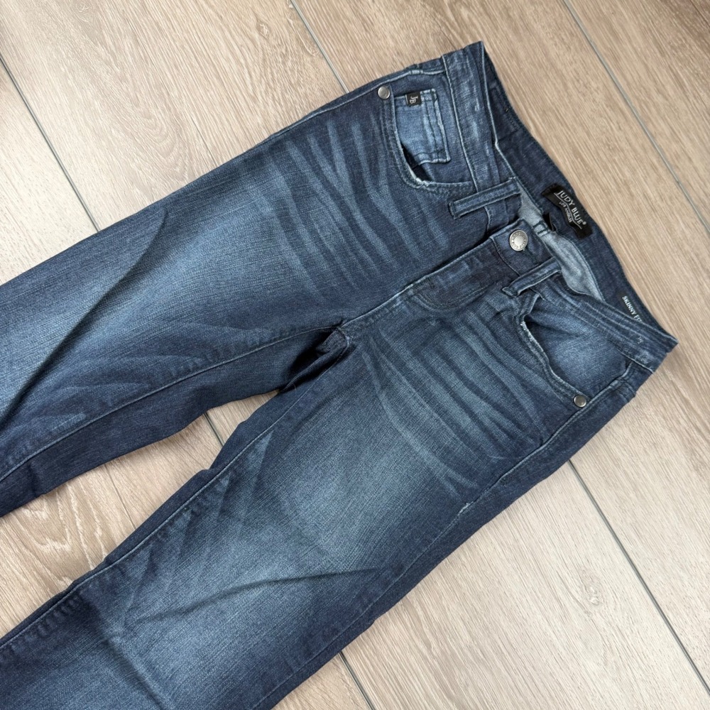 Judy Blue Womens Skinny Fit Mid Rise Whiskered Denim Jeans Dark Blue 1/25
